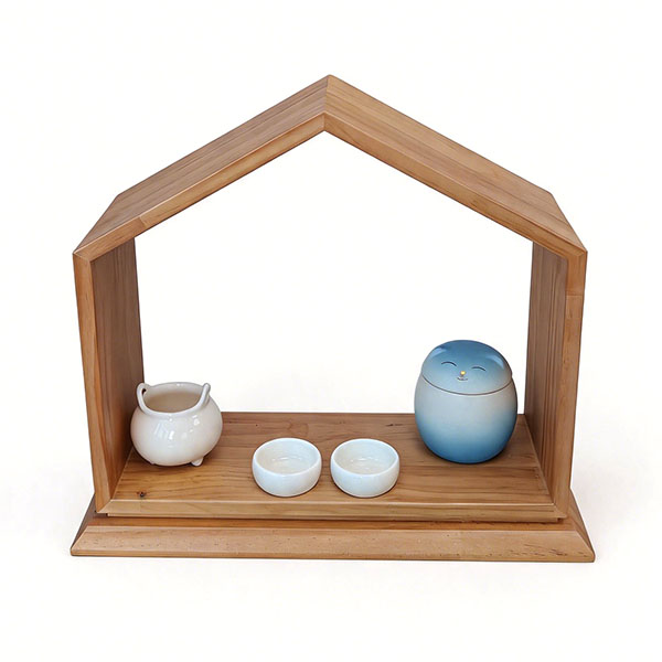 原木色房子形状展示架
